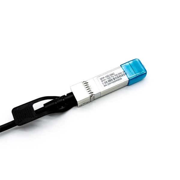 Which is better for long-distance use fiber optic cable or optical fiber 