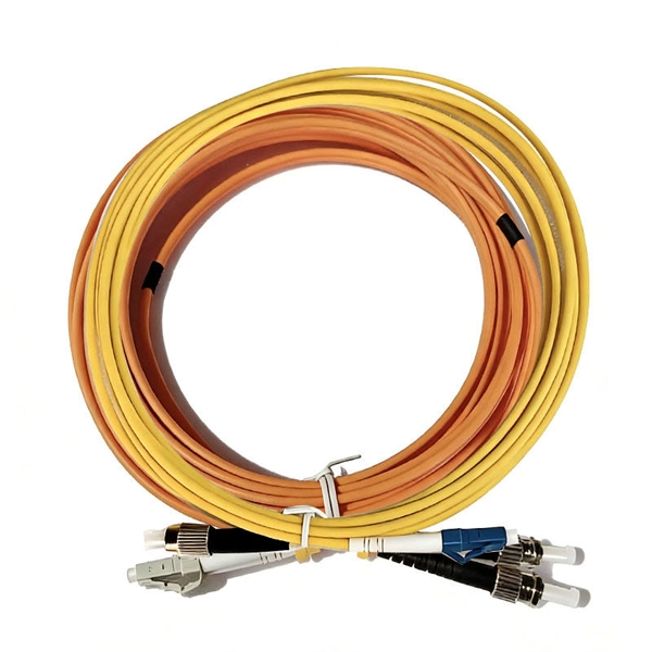 How to connect the round connector of a fiber optic splice cassette 